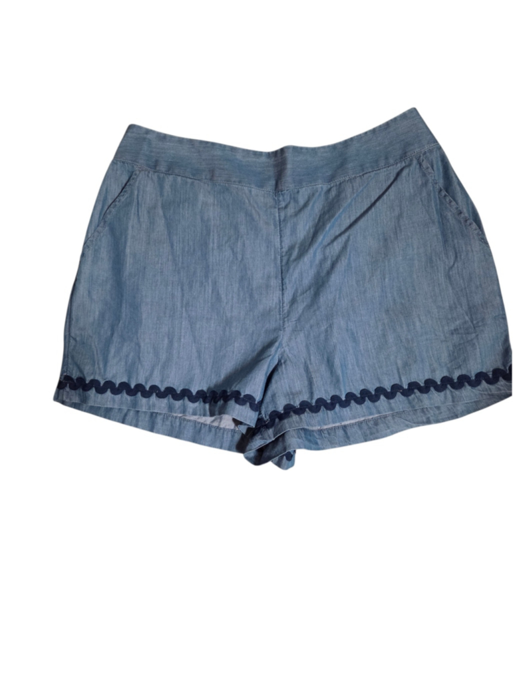 Crown & Ivy Blue Denim Shorts Size L Navy Trim